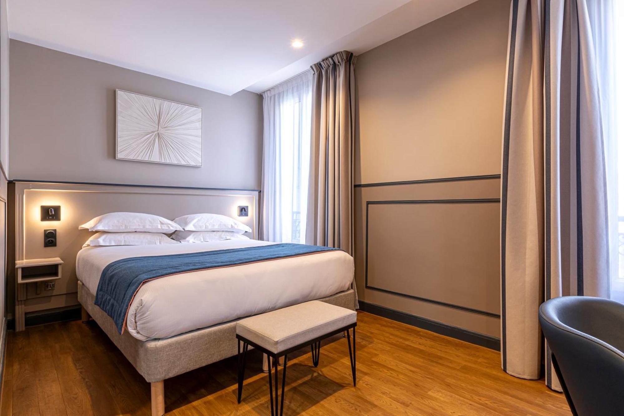 Chambre Lit Queen-Size Classique - Vue sur Jardin